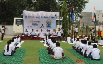 मदरहुड विश्वविद्यालय ने मनाया 9वां अंतरराष्ट्रीय योग दिवस